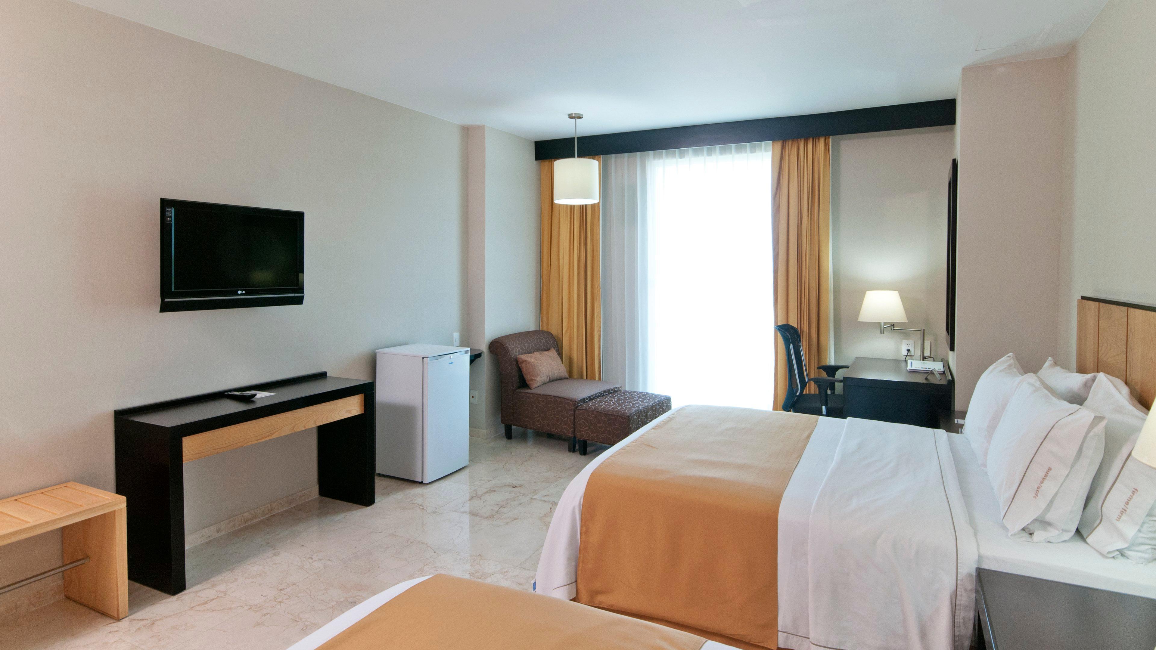 Holiday Inn Express Ciudad Del Carmen By Ihg Exterior photo